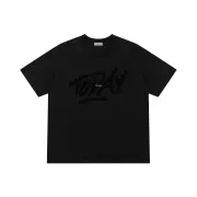 Áo thun Typo Graphic BO7