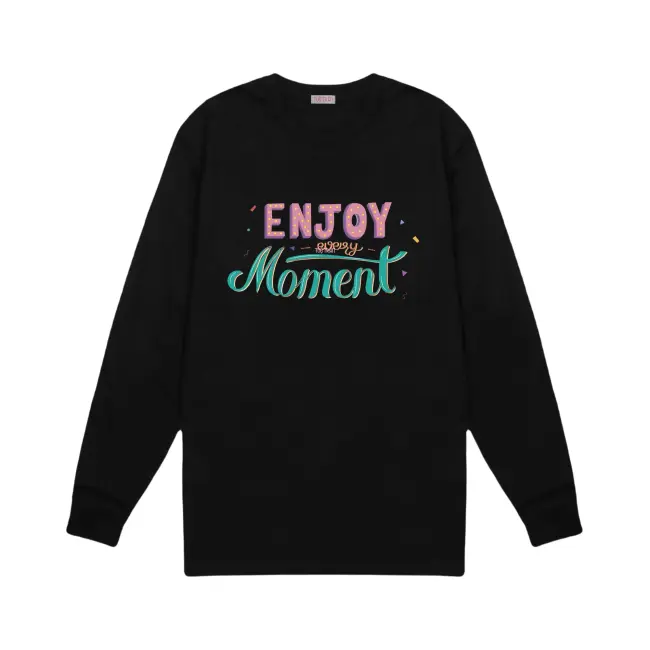 Áo thun Typo Graphic LSS75