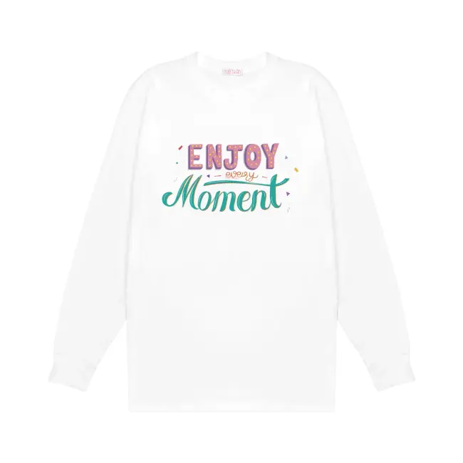 Áo thun Typo Graphic LSS75